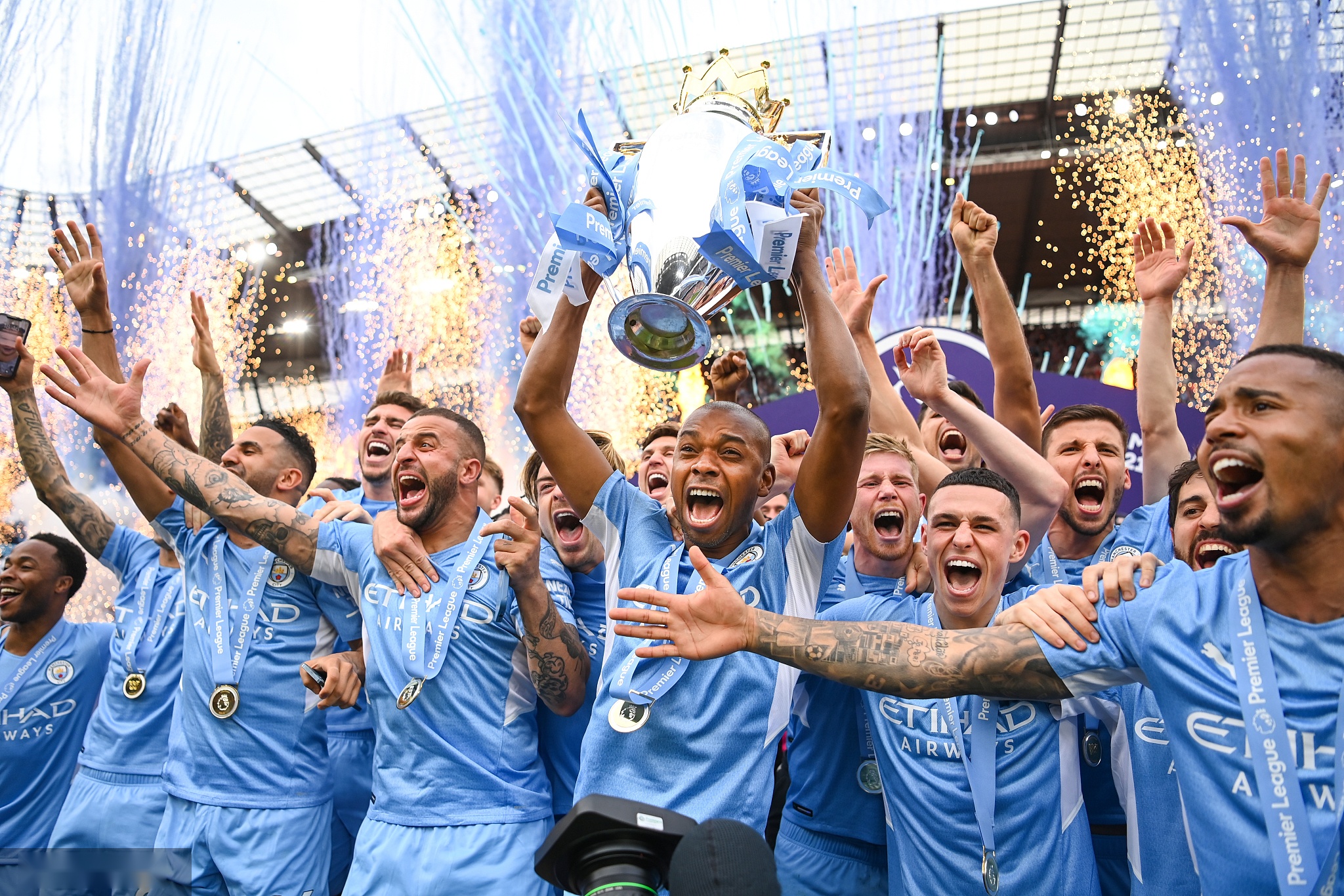 展示团队韧 展示团队韧