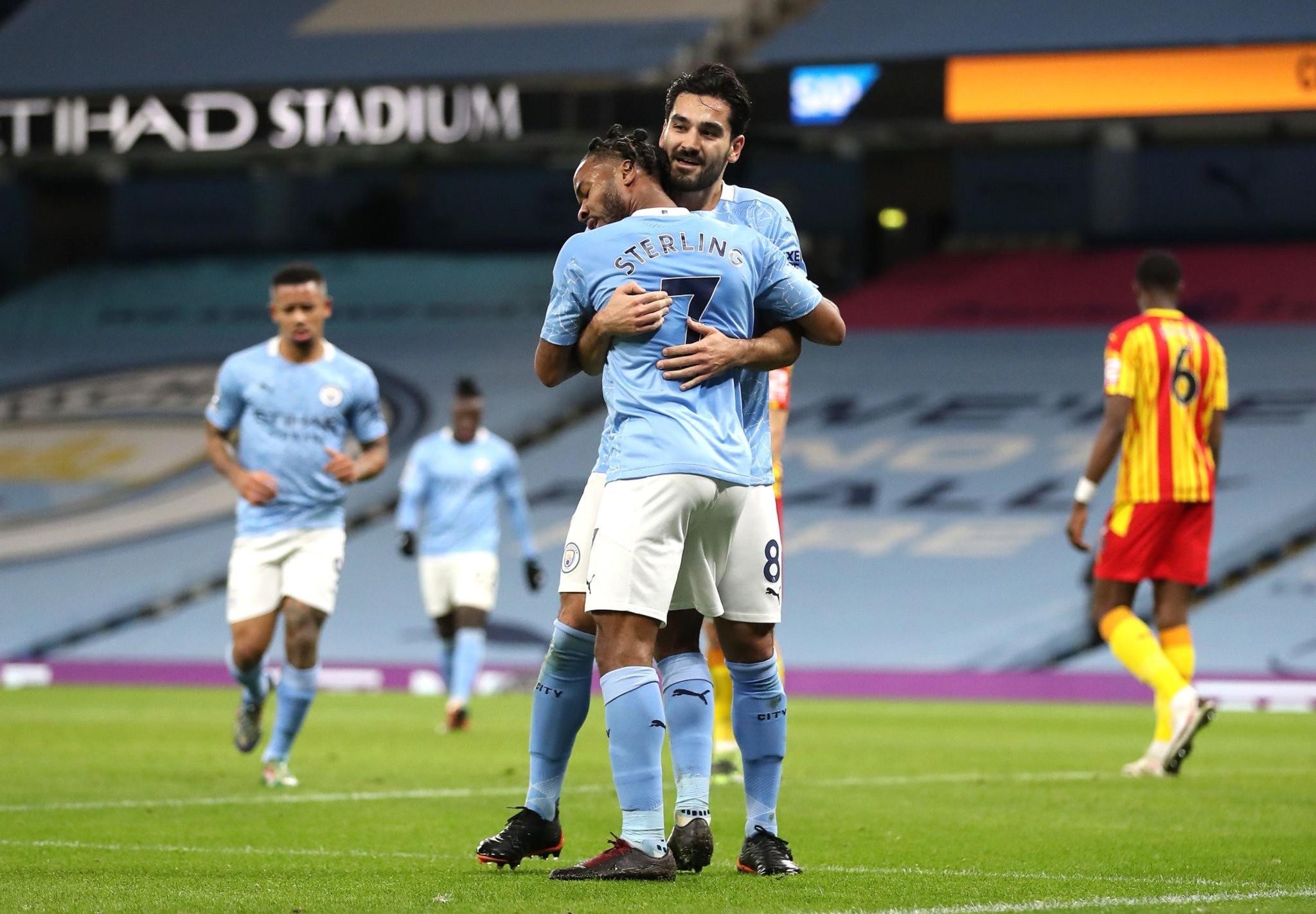 球員的挺身 球員的挺身